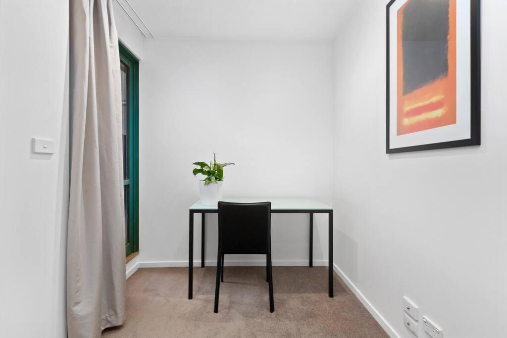108 Astral Apartments Melbourne Eksteriør billede